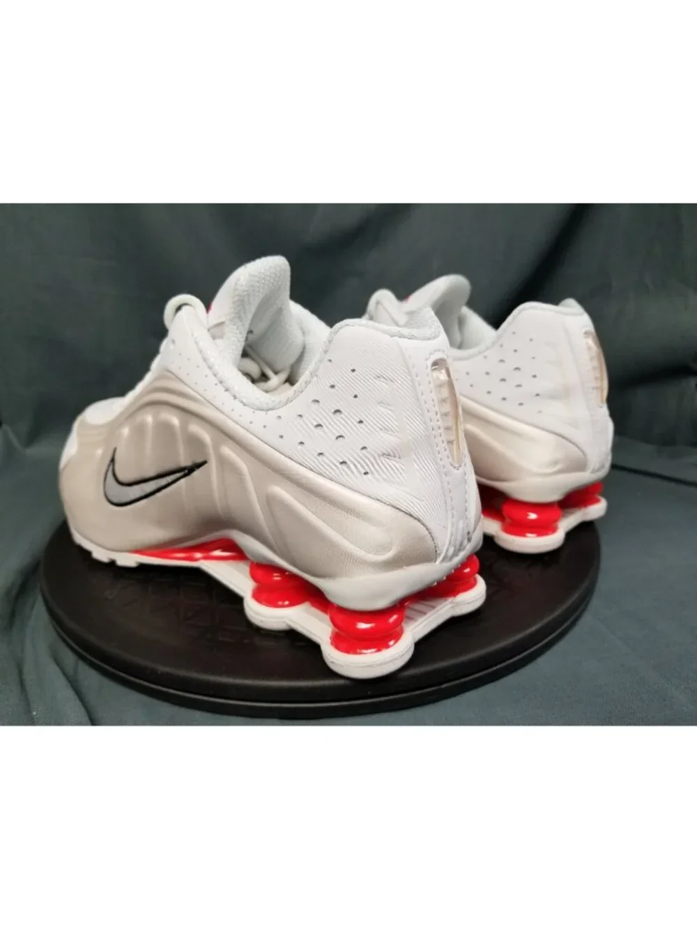 Nike shox r4